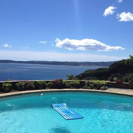 Villa Vue Exceptionnelle Golf De Saint -tropez