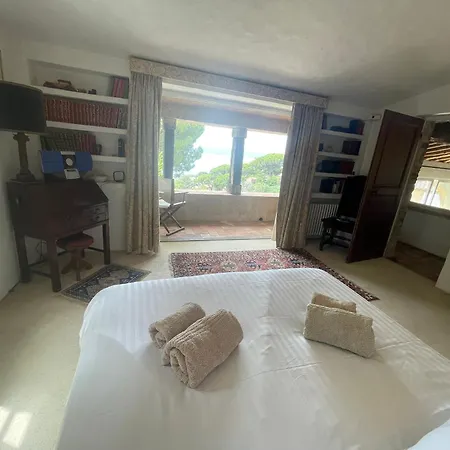 Vue Exceptionnelle Golf De Saint -tropez Villa Sainte-Maxime