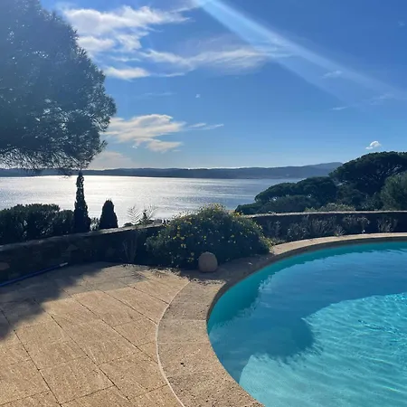Vue Exceptionnelle Golfe De Saint -tropez Piscine 6ch 6 Sdb 12 Personnes *