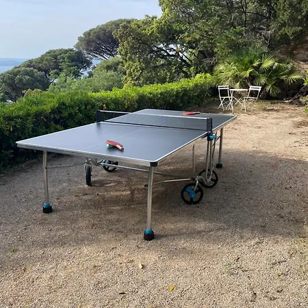 Vue Exceptionnelle Golfe De Saint -tropez Piscine 6ch 6 Sdb 12 Personnes Villa