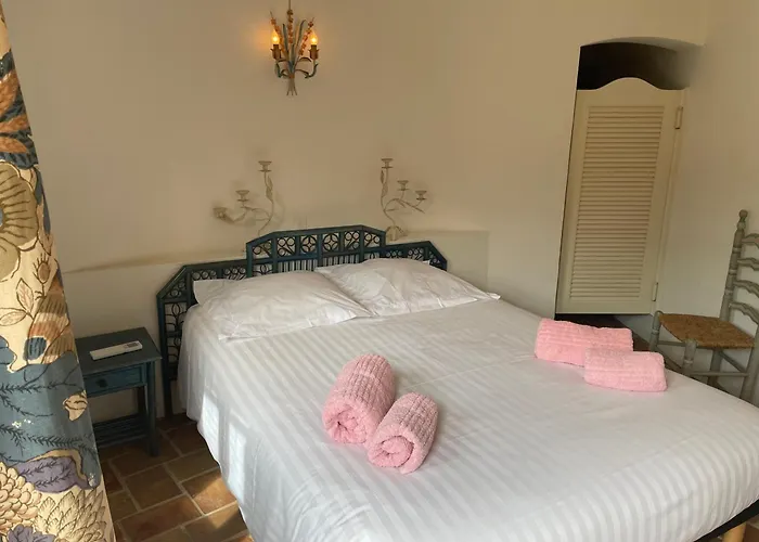 Familiale Vue Exceptionnelle Golfe De Saint -tropez 6ch 6 Sdb 12 Personnes Villa *