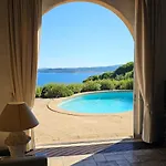 Vue Exceptionnelle Golfe De Saint -tropez Piscine 6ch 6 Sdb 12 Personnes فيلة