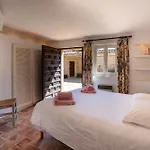 Vue Exceptionnelle Golfe De Saint -tropez Piscine 6ch 6 Sdb 12 Personnes