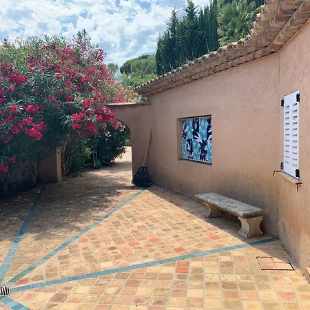 Familiale Vue Exceptionnelle Golfe De Saint -tropez 6ch 6 Sdb 12 Personnes * Sainte-Maxime