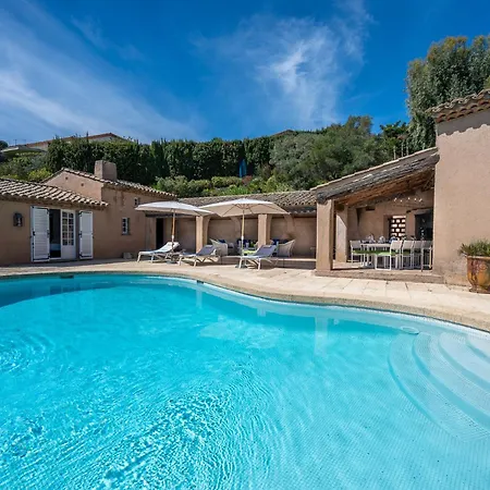Vue Exceptionnelle Golfe De Saint -tropez Piscine 6ch 6 Sdb 12 Personnes ヴィラ *