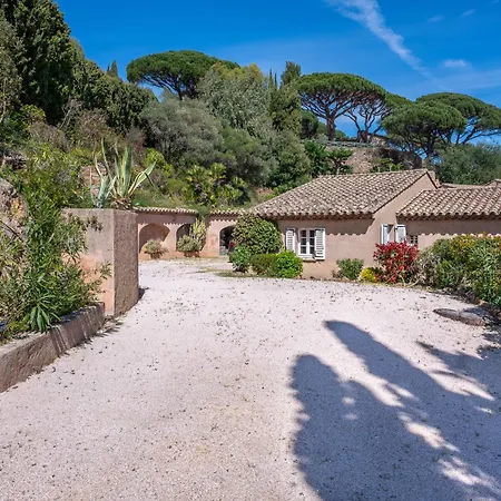 וילה Vue Exceptionnelle Golfe De Saint -tropez Piscine 6ch 6 Sdb 12 Personnes