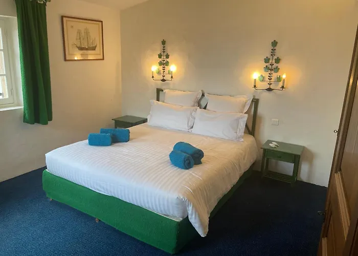 Villa Familiale Vue Exceptionnelle Golfe De Saint -tropez 6ch 6 Sdb 12 Personnes