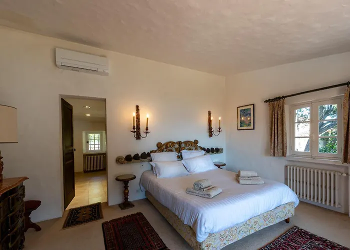 Vue Exceptionnelle Golfe De Saint -tropez Piscine 6ch 6 Sdb 12 Personnes * Sainte-Maxime