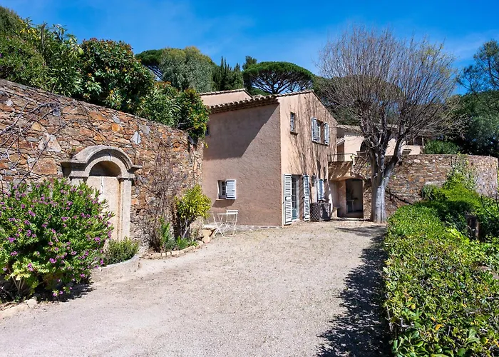 Vue Exceptionnelle Golfe De Saint -tropez Piscine 6ch 6 Sdb 12 Personnes サント・マキシム